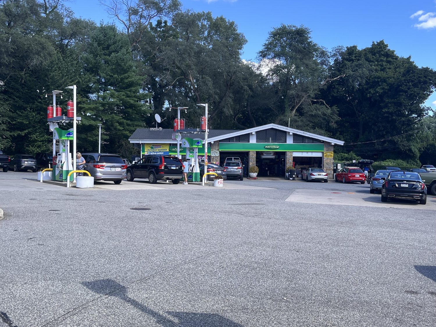 Brookville BP exterior