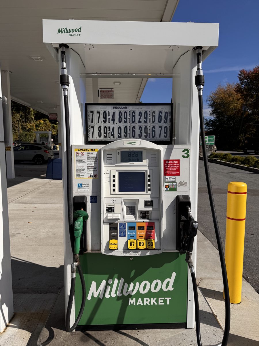 Fuel price sign at Millwood Market